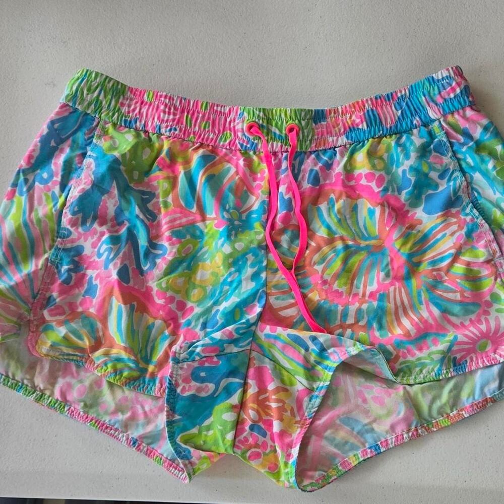 Lilly Pulitzer Luxletic nylon shorts pink  blue green floral print small